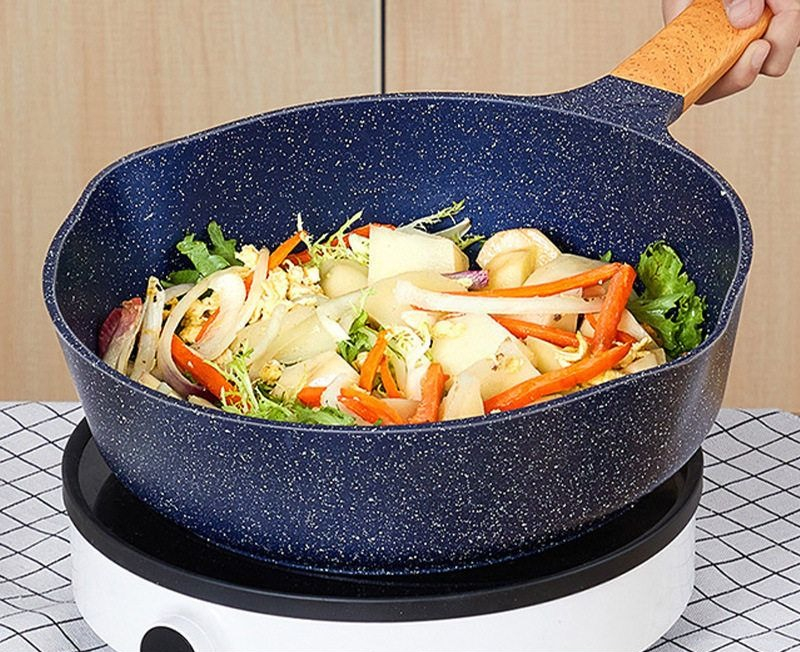 Set di 13 Pezzi di Pentole Ant - Induction Cookware Set Commercial recensione e prezzo